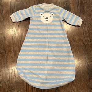 👗Carters sleep sack medium. Used only a few times.